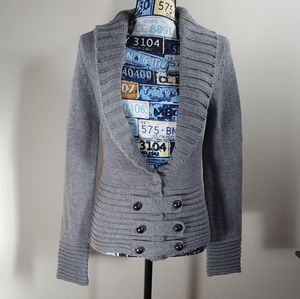 Cute decorative partial button grey knit cardigan